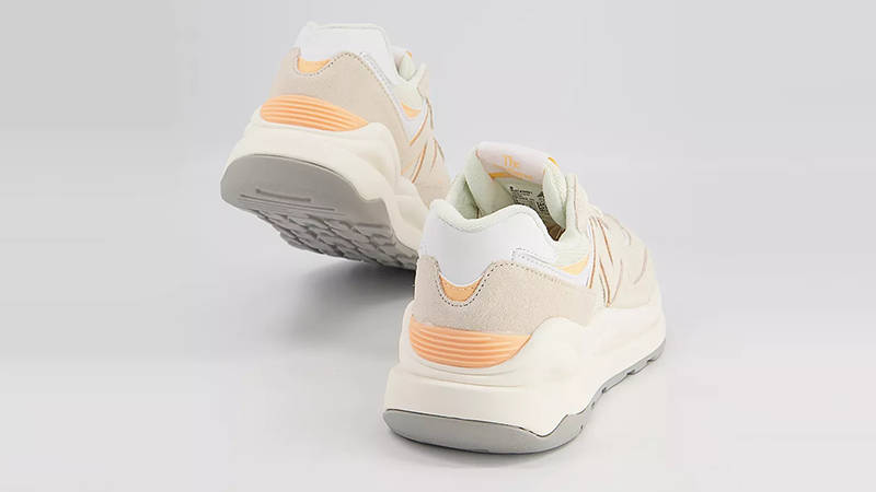 New Balance 57/40 Off White Peach