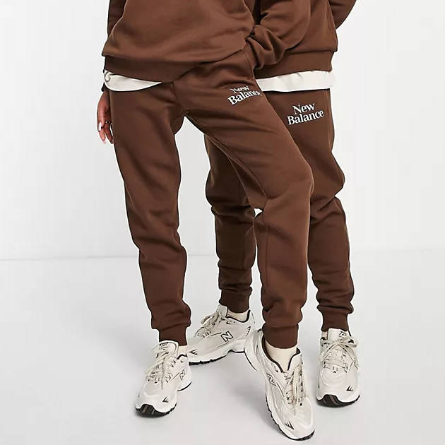 New Balance Cookie Joggers Brown