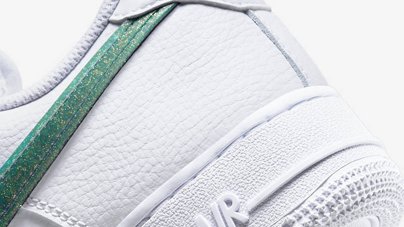 Nike Air Force 1 Low Glitter Swoosh DH4407-100 Detail 2