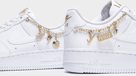 Gleaming Gold Details Decorate This Latest Luxe Air Force 1 Gleaming Gold Details Decorate This Latest Luxe Air Force 1