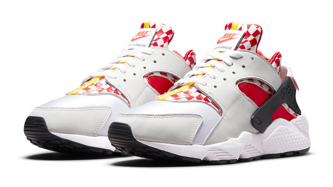Nike Air Huarache Liverpool DN5080-100 Side