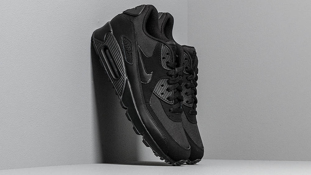 Image via Footshop Best Black Sneakers
