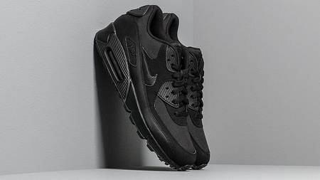 The Best Black Sneakers Of All-Time The Best Black Sneakers Of All-Time