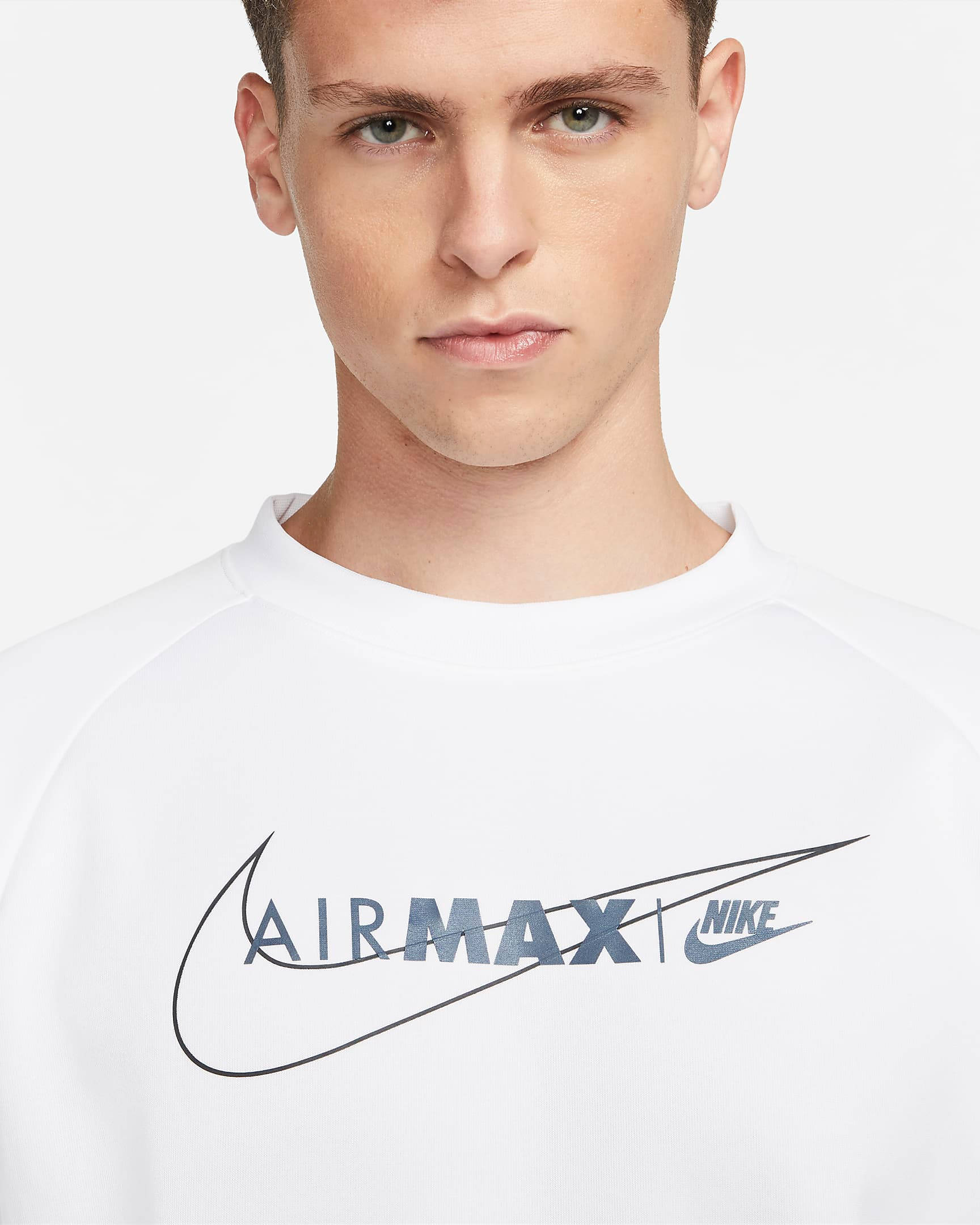 white nike air max jumper