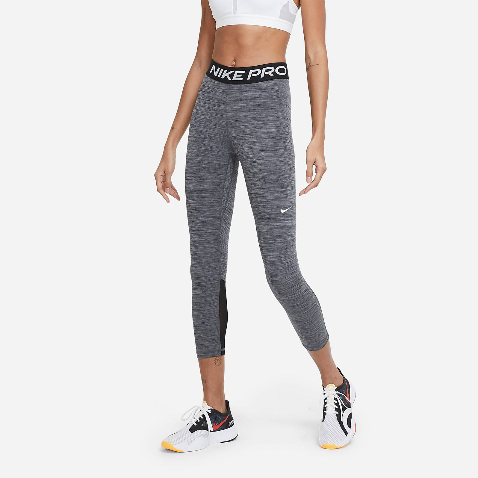 Nike Pro 365 Women’s Mid-Rise Crop Leggings
