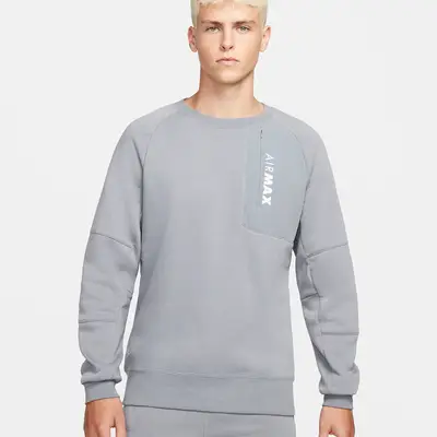 Nike air 2024 max fleece sweatshirt