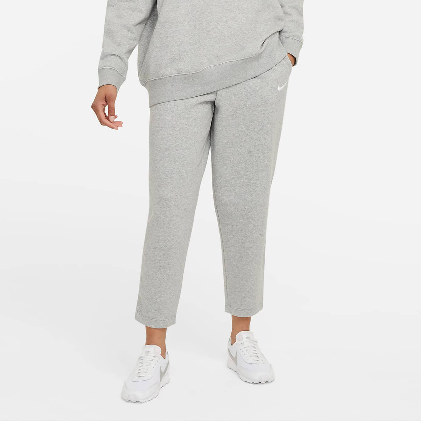 Nike Sportswear Collection Essentials Women’s Fleece Curve Trousers