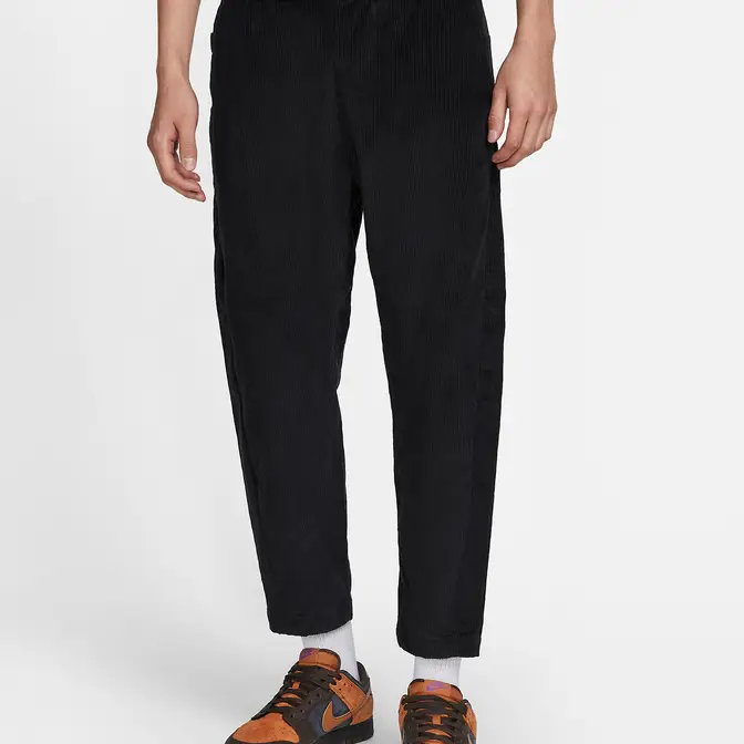 Nike Sportswear Cropped Trousers | Where To Buy | DO6329-010 | The Sole ...