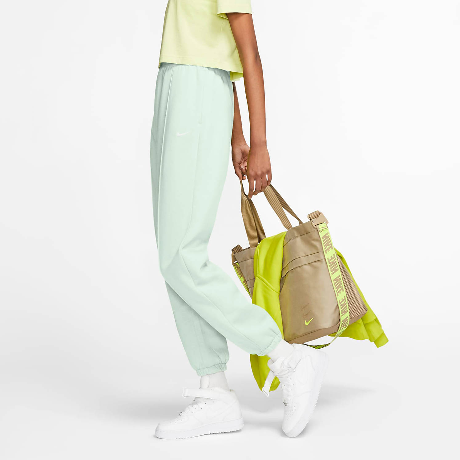 Nike Sportswear Essential Collection Women’s Fleece Trousers Green