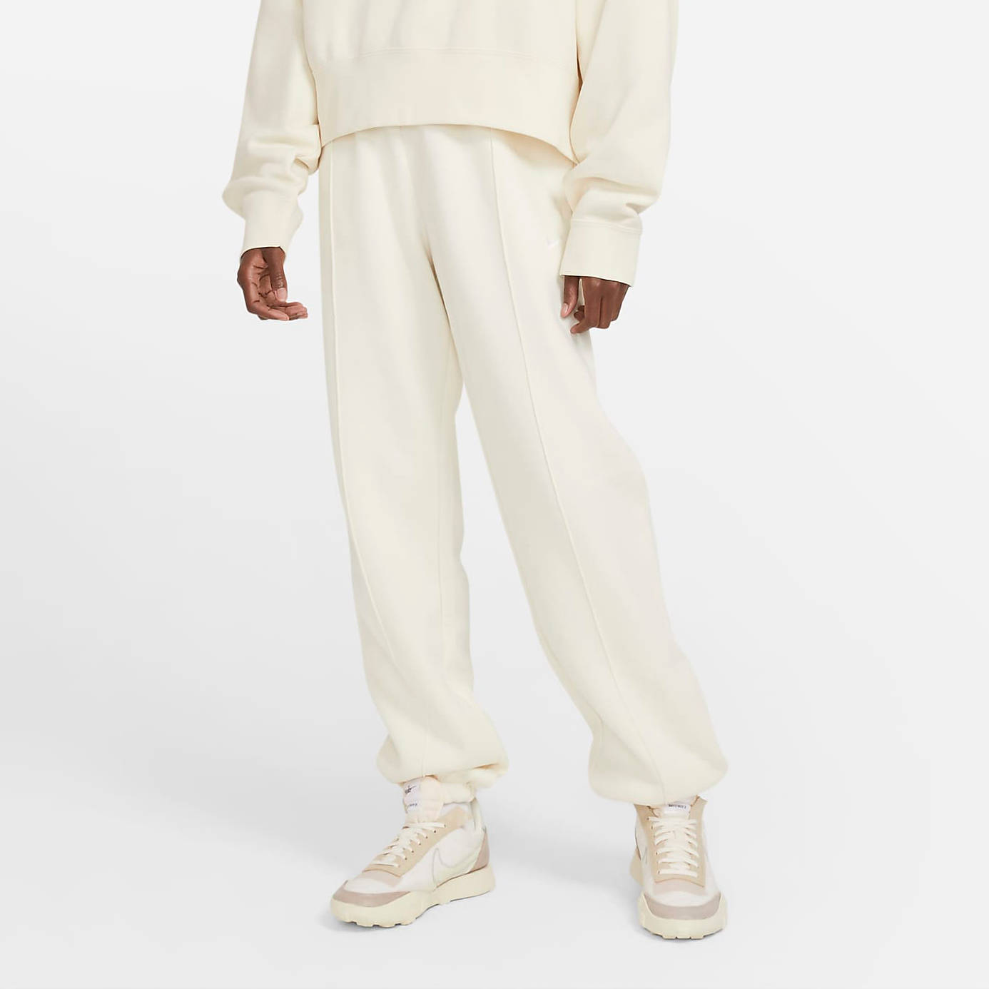 Nike Sportswear Essential Collection Women’s Fleece Trousers