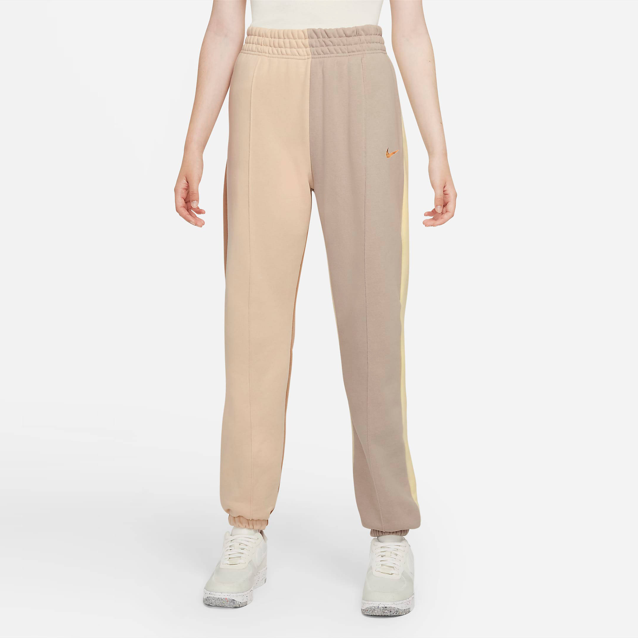 Nike Sportswear Essential Women’s Trousers
