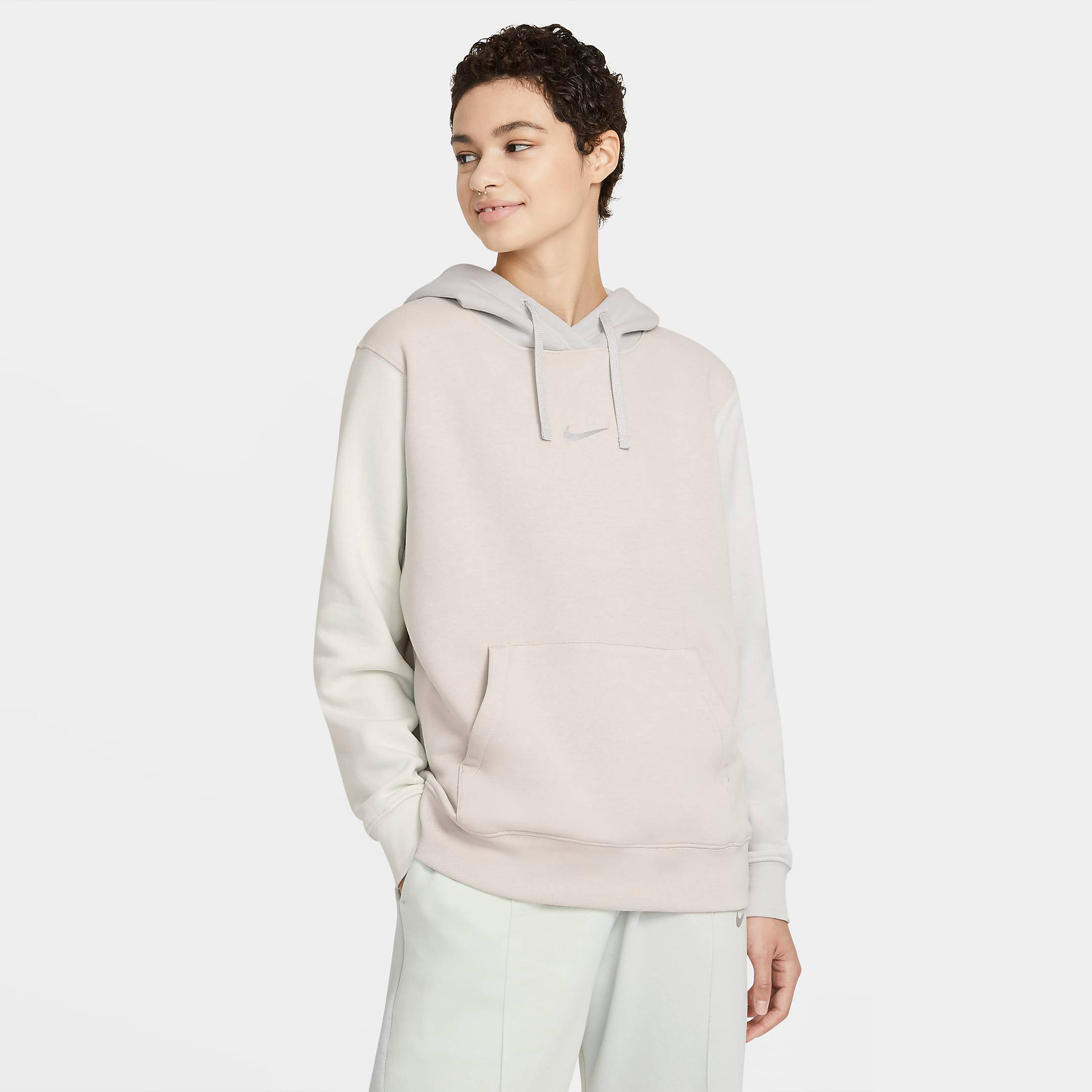 Nike Sportswear Women’s Pullover Hoodie Pink