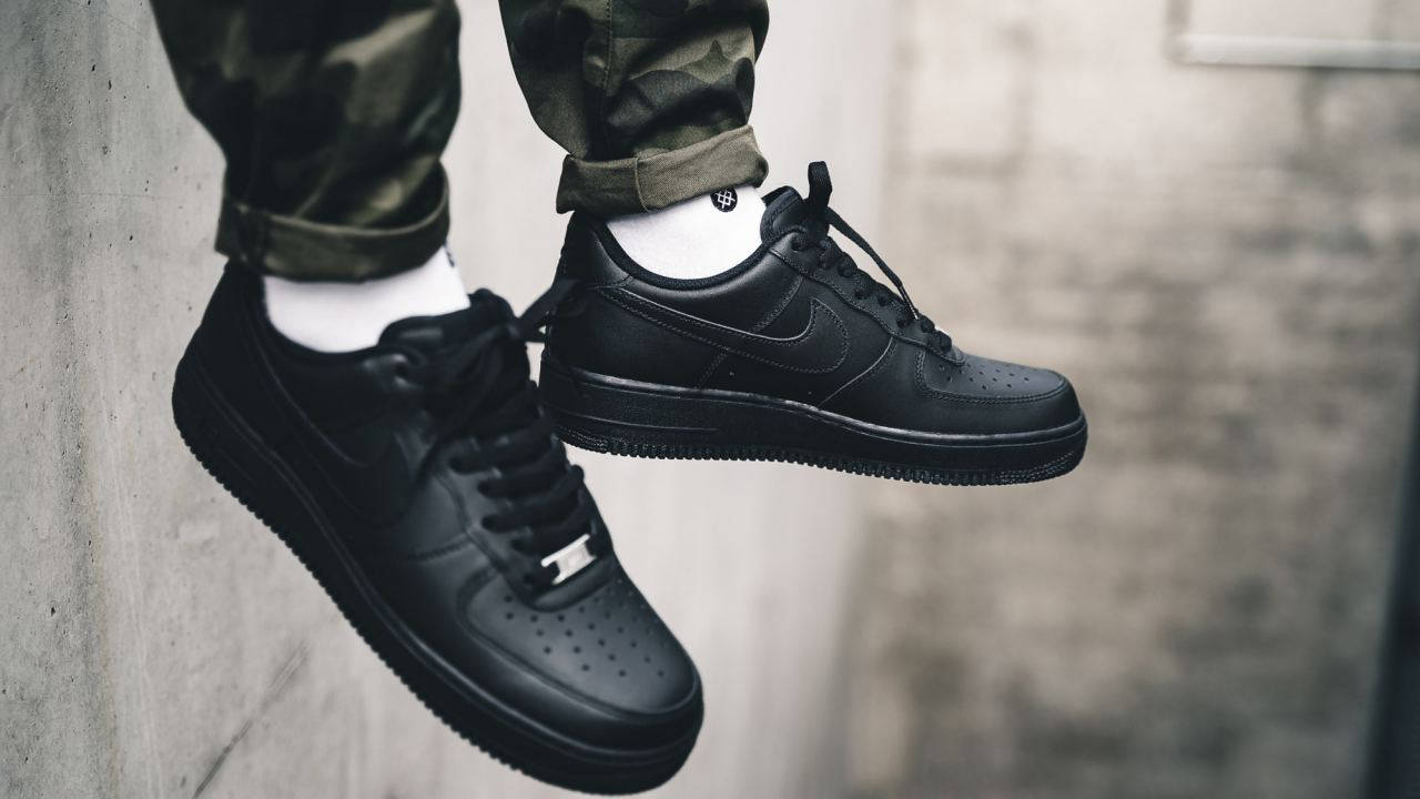 best winter sneakers - air force 1 black