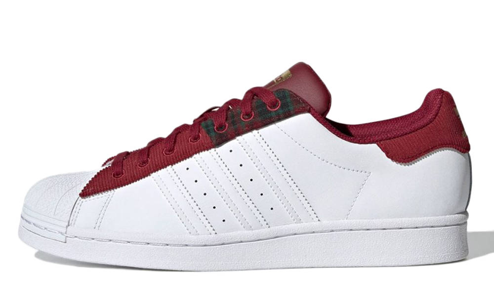 Adidas superstar 2024 xmas white