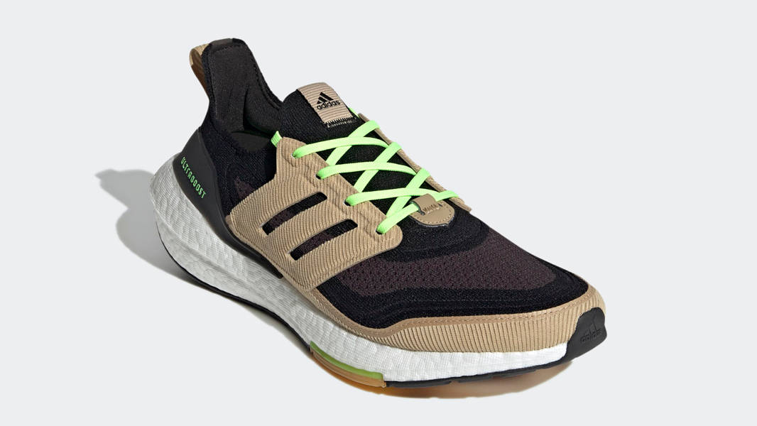 adidas Ultra Boost 21 Core Black Beige Front