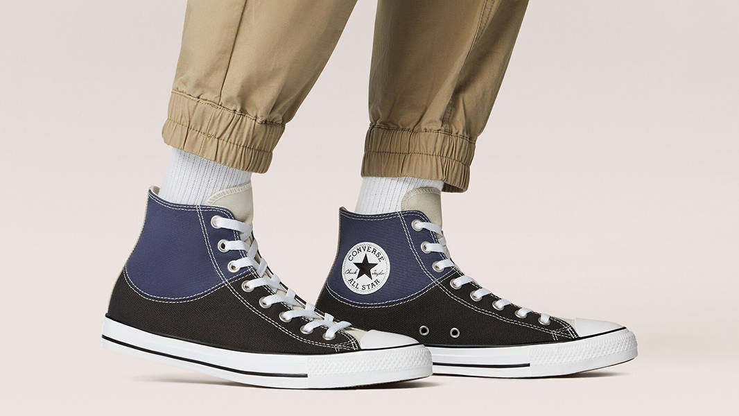 Converse Chuck Taylor Hybrid Texture Split Black Blue 171363C on foot