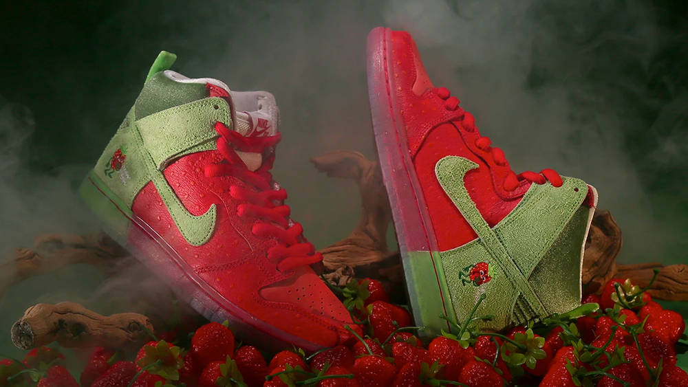 Image via Concepts Nike SB Dunk High "Strawberry Cough"!