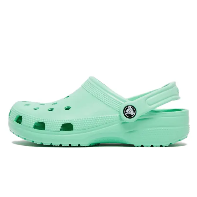 Crocs Classic Clogs Pistachio Green | Where To Buy | 204536-3U3 | The ...