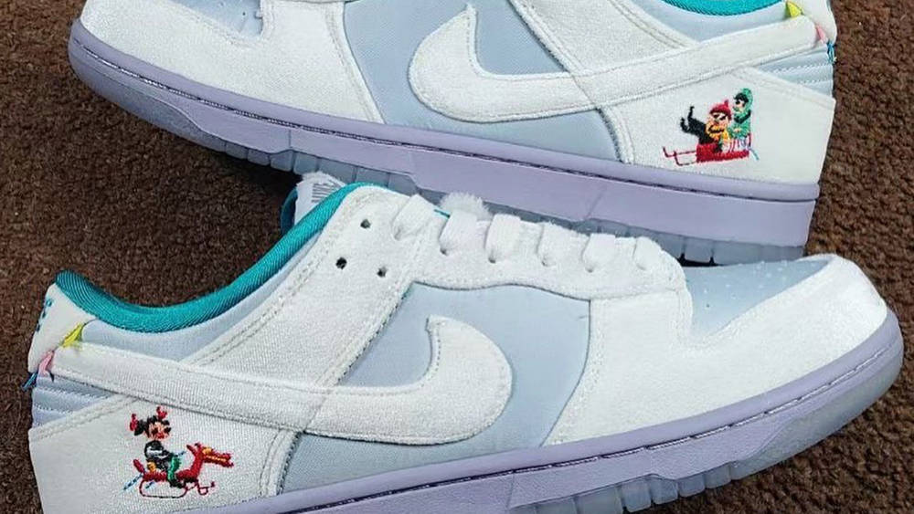 Image via sneakerjamz_new Nike Dunk Low "Ice"