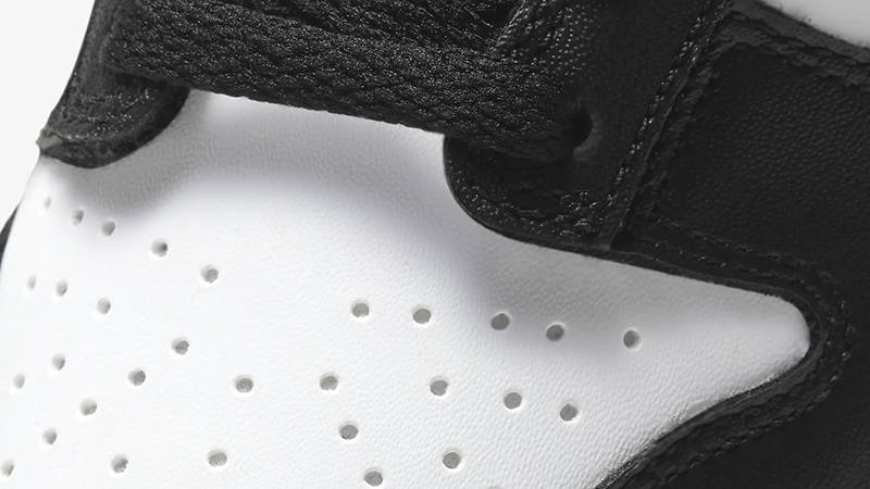 Nike Dunk Low GS Panda White Black CW1590-100 Detail