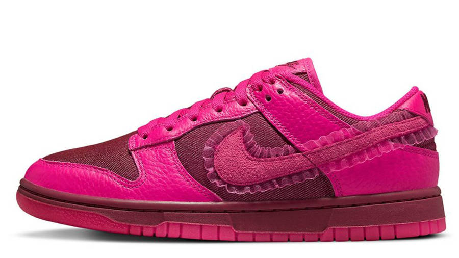 Nike Dunk Low Valentine’s Day
