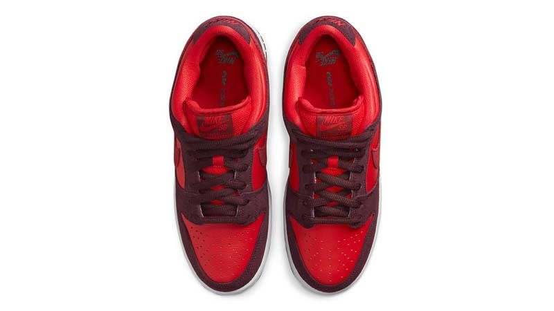 Nike SB Dunk Low Cherry Middle