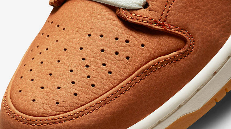 Nike SB Dunk Low Dark Russet DH1319-200 Detail