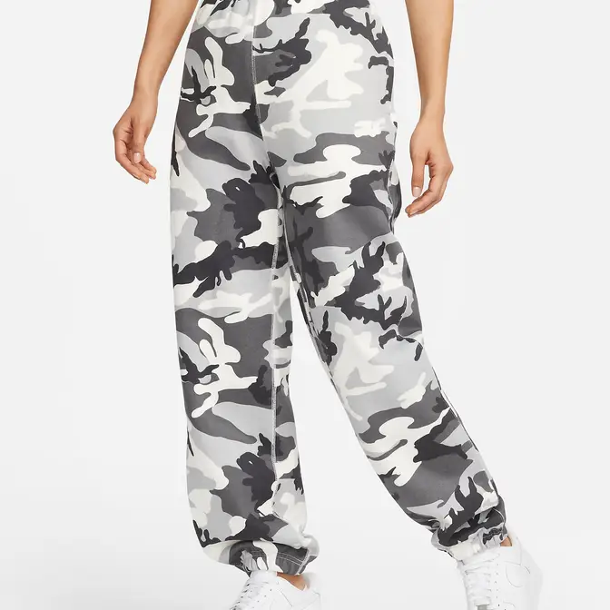 Nike camo joggers store womens