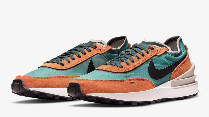 Nike Waffle One Pro Green DD8014-300 front