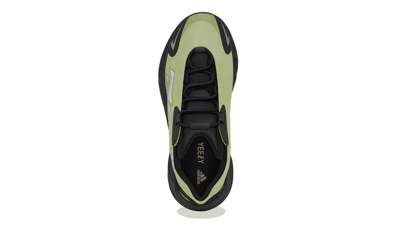 Yeezy Boost 700 MNVN "Resin"