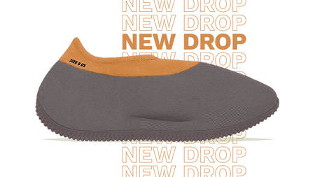 The Yeezy Knit Runner "Stone Carbon" Has Been Unveiled The Yeezy Knit Runner "Stone Carbon" Has Been Unveiled