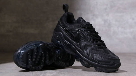 Upgrade Your "Triple Black" Rotation With These 15 Stealthy Sneakers Upgrade Your "Triple Black" Rotation With These 15 Stealthy Sneakers