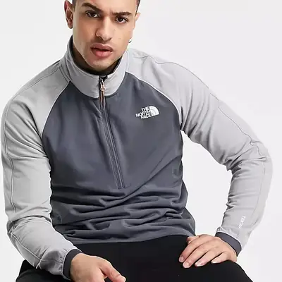 North face hot sale fleece sweatshirt