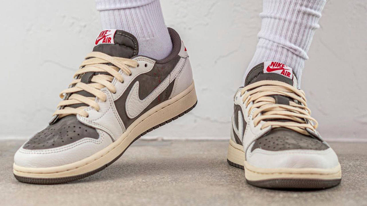 Travis Scott x Air Jordan 1 Low "Reverse Mocha"