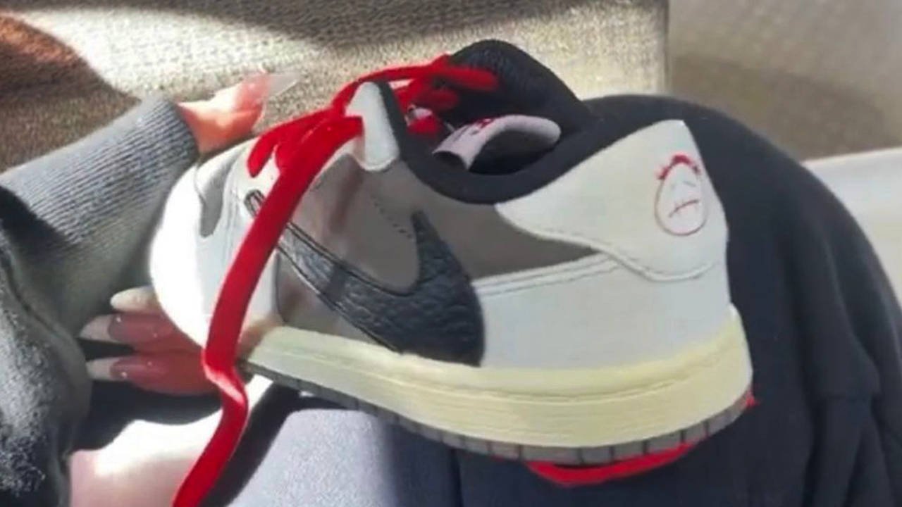 Travis Scott x Air Jordan 1 Low "Reverse Mocha"
