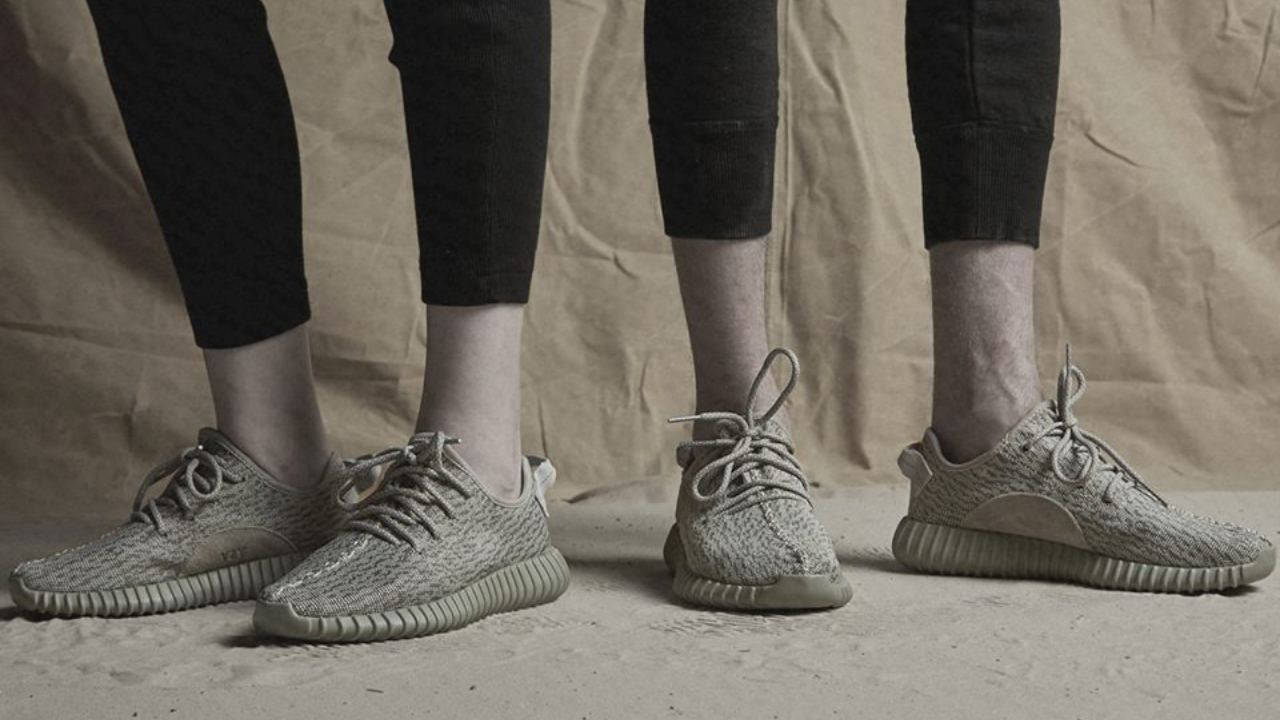 yeezy 350 v1 moonrock