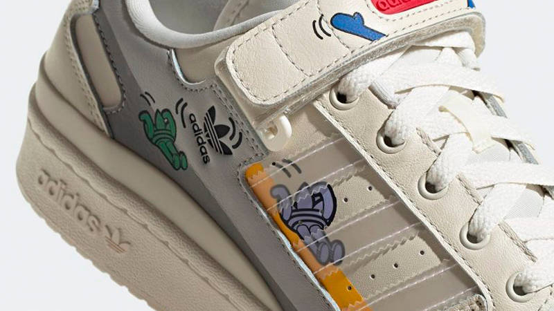 adidas Forum Low Slide Closeup