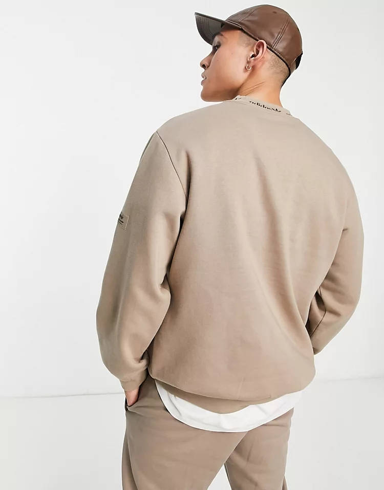 adidas Trefoil Linear Crew Sweatshirt HM2664 back