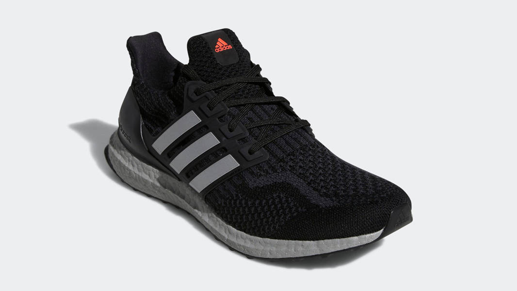adidas Ultra Boost 5.0 DNA Black Silver Metallic Front