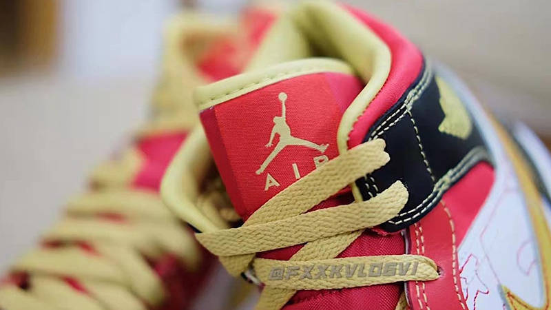 Air Jordan 1 XQ White Gold Dust Detail