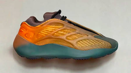 Here's Your Best Chance Of Copping The Yeezy 700 V3 "Copper Fade"! Here's Your Best Chance Of Copping The Yeezy 700 V3 "Copper Fade"!