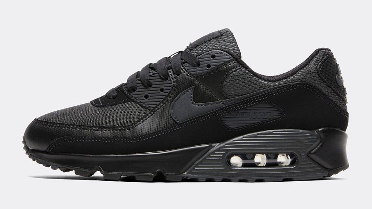 10 Swoosh Sneakers From Footasylum That Are Perfect for Any Xmas Fit!