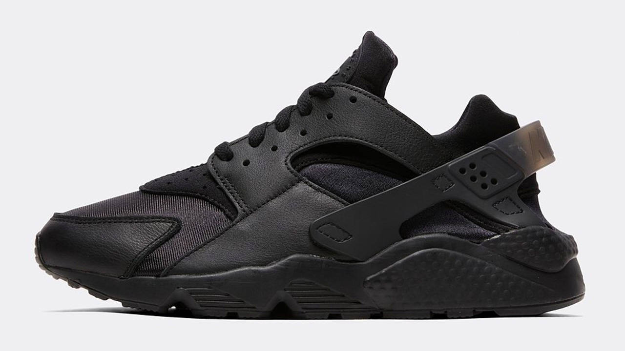 10 Swoosh Sneakers From Footasylum That Are Perfect for Any Xmas Fit!