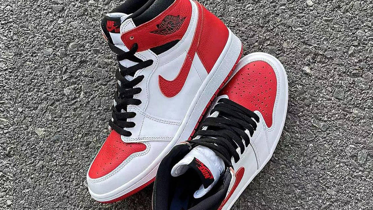 Air Jordan 1 High OG "Heritage: