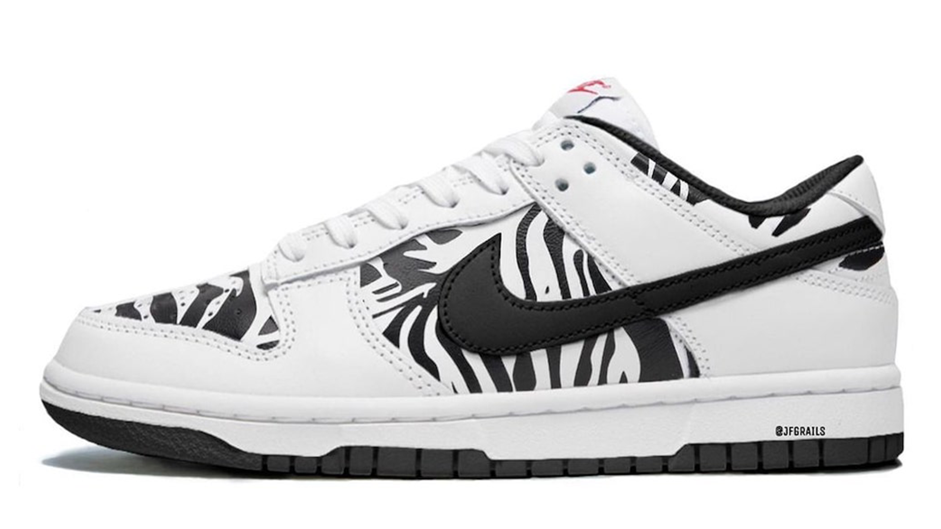 Nike Dunk Low Reverse Zebra