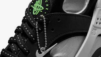 Nike Air Huarache Black Grey Neon Green DR0141-001 Detail