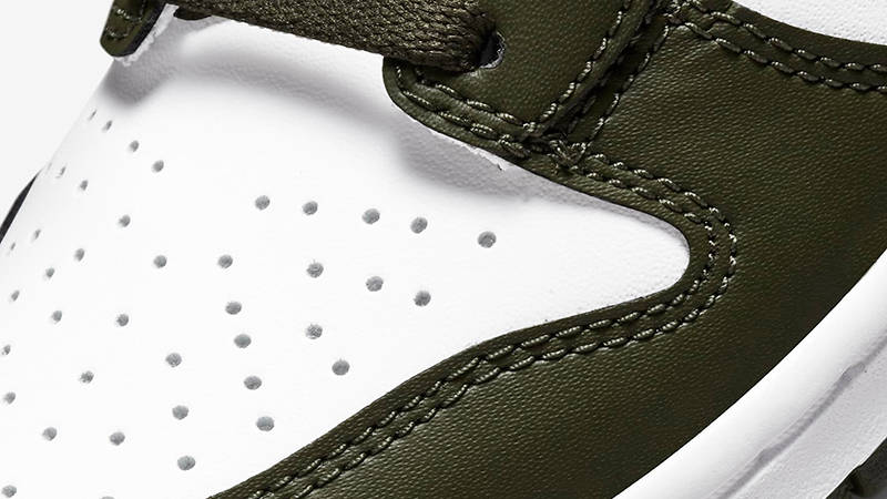 Nike Dunk High GS Olive Green DB2179-105 Detail