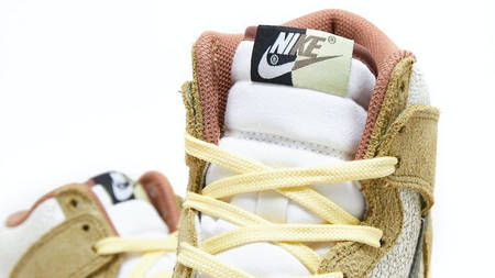 Vintage Vibes Feature on the Nike Dunk High "Re-Raw Coriander" Vintage Vibes Feature on the Nike Dunk High "Re-Raw Coriander"