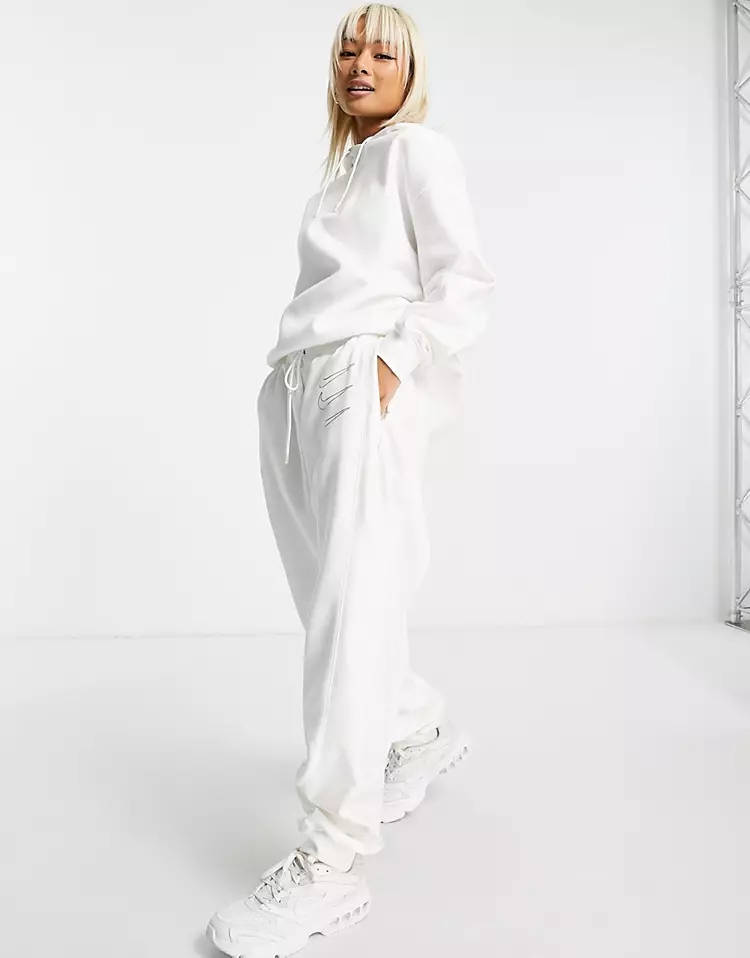 Nike Oversized Fleece Hoodie