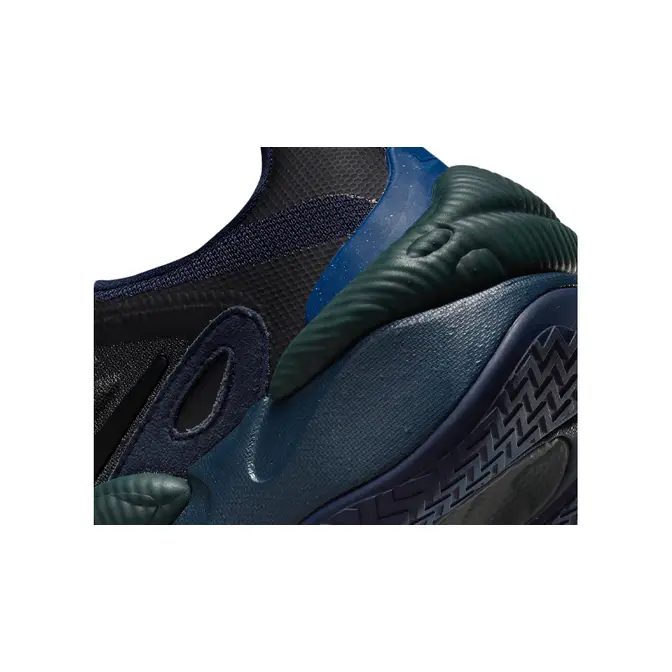 Nike React Atlas Black Green Closeup